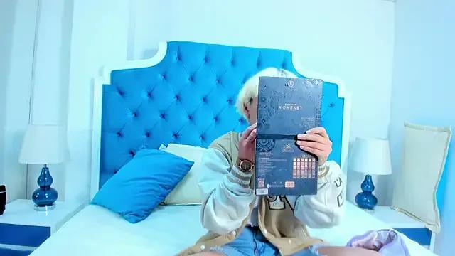 Lia_Vivumi — Fingering My Pussy