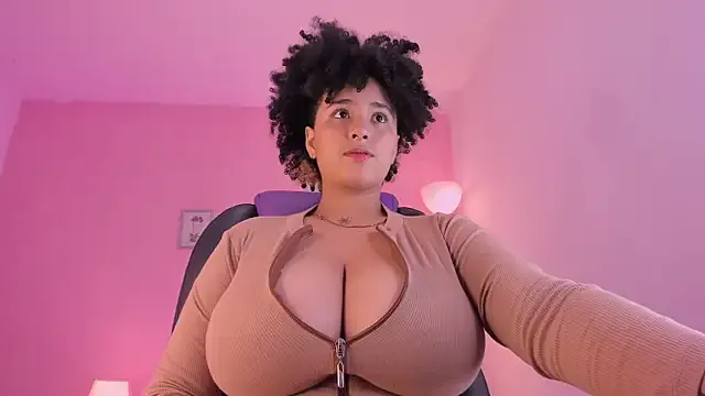 LiaaMoretzz — Freechat on StripChat