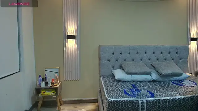 LiaMonroee_ — Clit  play