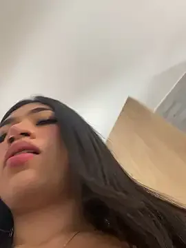 LiaSaenz27 — Kiss me