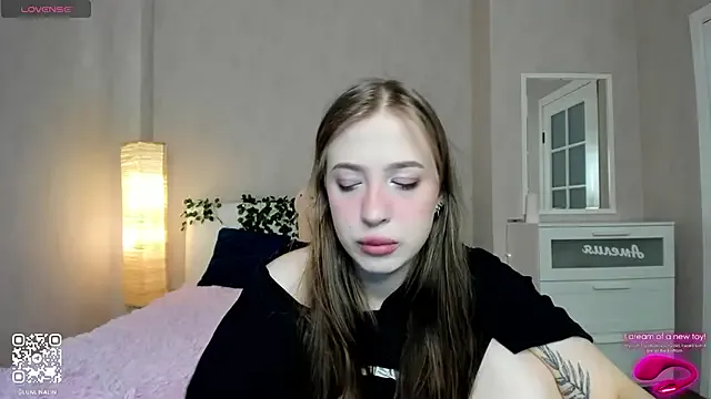 LightStar_18 — Show boobs