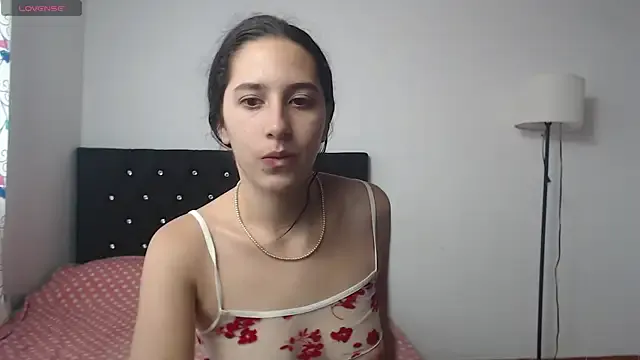 lilacream — Finger pussy
