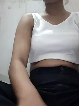 lilihoty1234 — I am new model