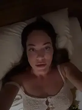 LilliThelo —  flash boobs 