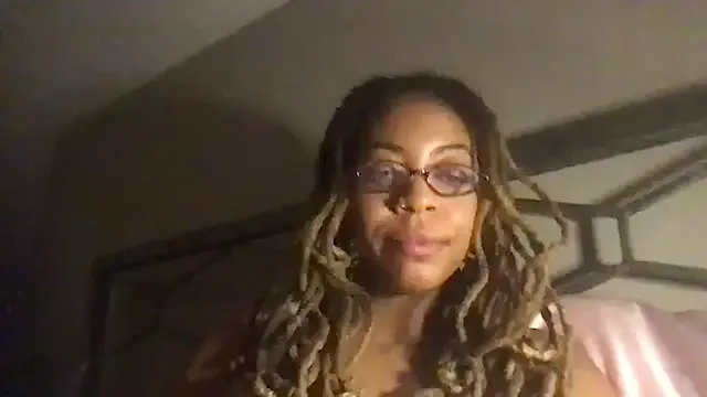 lilmisssunshine_ — Help me put on my show
