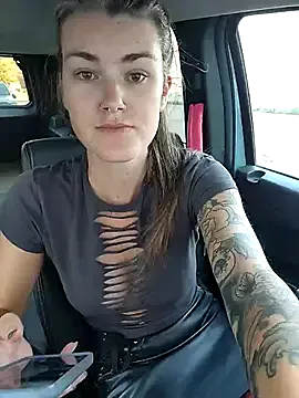 Lilmissvyx — Topless nipple clamps
