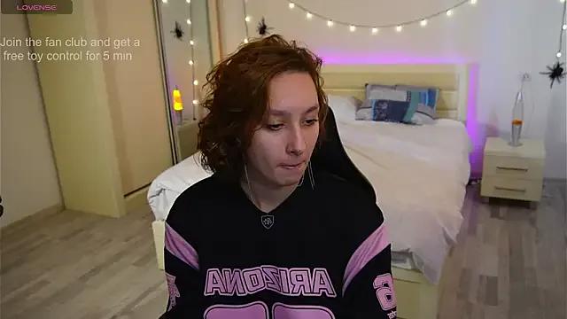 StripChat LilyannRosse is Freechat LilyannRosse — OIl in boobs