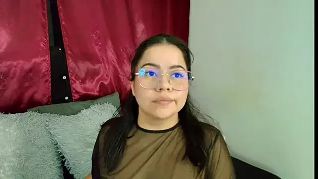 LilyRousee — plug in my ass 