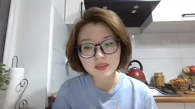 LilyTaylors — Massage my tits