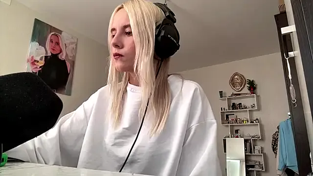 LinaGoodG — Touch my nipples