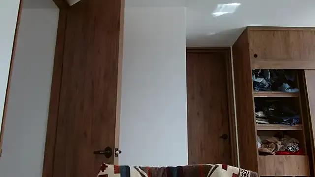 linda-mature43 — full nake masturbacion squirt