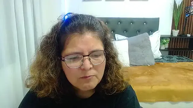 Linda_banks_ — spank ass 10
