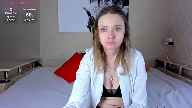 Linda_Bryant-Eva — Dildo between ass cheeks + oil