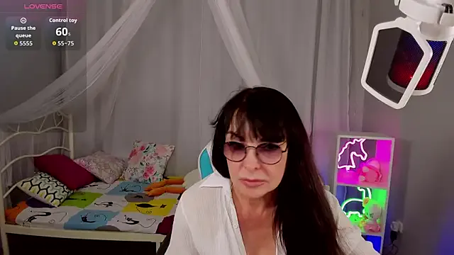 LindaRomero — Freechat on StripChat