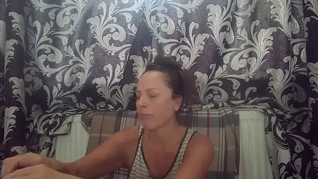 LindaStarS — flash boobs