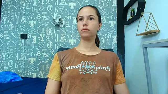 Lindsey8 — fingers in my pussy