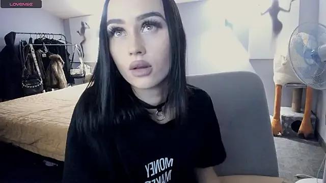 Lisa__Johnson — Private on StripChat