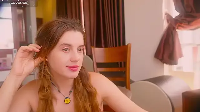Lisa_sweetheels — show tits