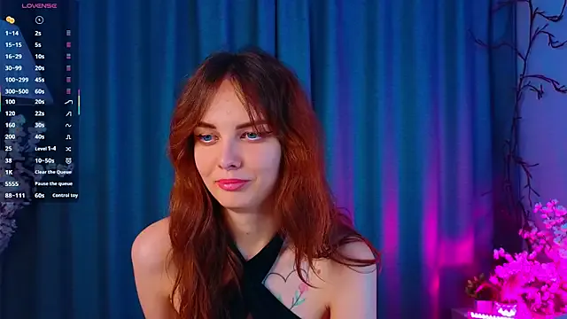 LisaDrake — Topless