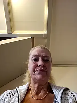 lisalustjouw — Ga ik naakt kom spuitend klaar