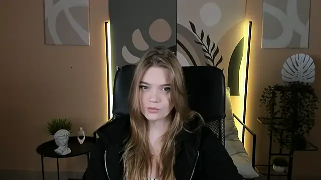 LisaMitchell — show my ass in panties