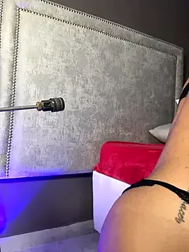 Lizz-Deepthroat — Hold deep 15 seg+saliva