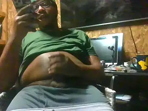 LngStrke69 — Freechat on StripChat