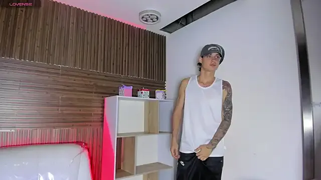 Loki_odinsonn — show cum