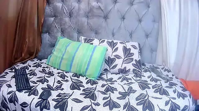 Lollilips105 — Freechat on StripChat