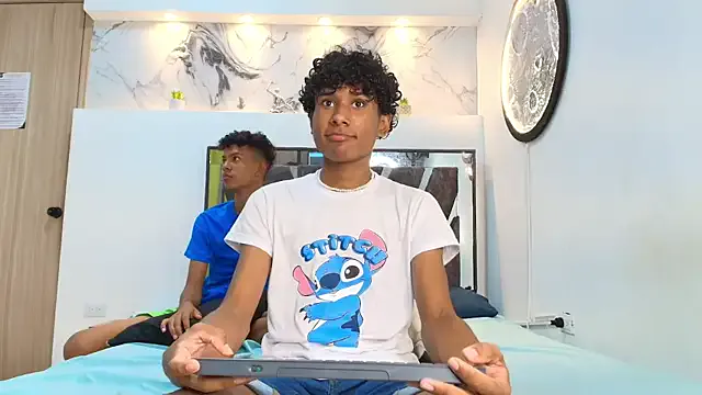 LONDON_BOYS1 — show cum x1