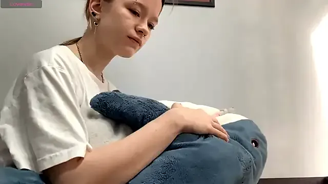 LorRebak — Lick my lips close to cam