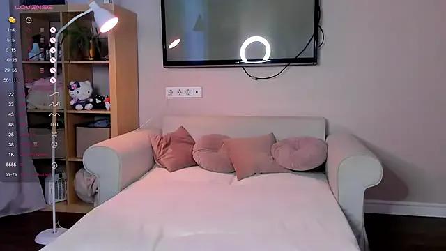 StripChat LoryReed is Freechat LoryReed — bounce naked boobs