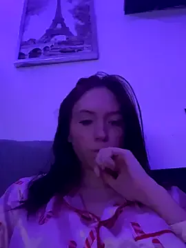 Lottie-Lavish22 — DILDO SUCK 