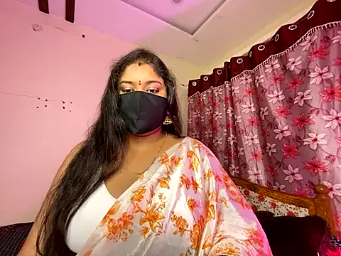 LouleyRanii — Boobs oil massage