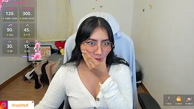 LoveLyy- — naked & dildo show