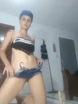 Luci_Salu — Sentada gostosa