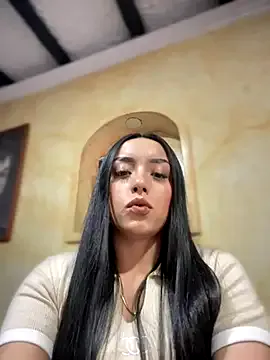 LUCIA_27- — Freechat on StripChat