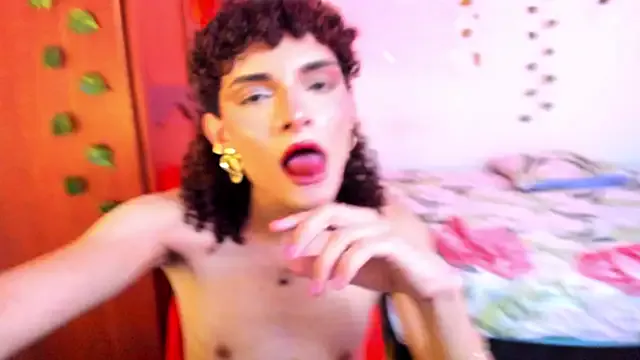 lucianromero —  CUMMM 4 DADDYS LIPS 