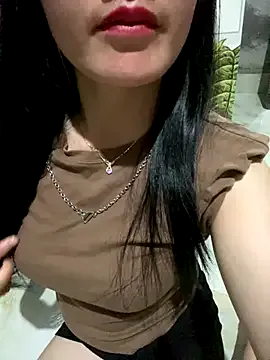 Lucie-pusy — I am a poor girl. Please help me with mo