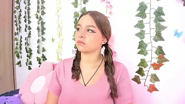Lucie_Angels — Private on StripChat