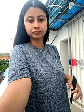 Lucy0212 — vibrate my ass until I cum papi 