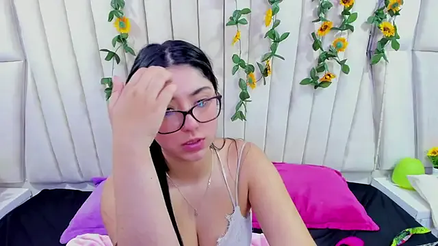 Lucy_Anall_ — Dominate me love