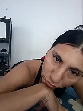 Lucyfoox — Mostrar pussy