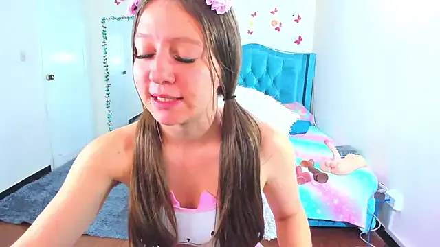 Luna_Analya — show azote boobs con aceite