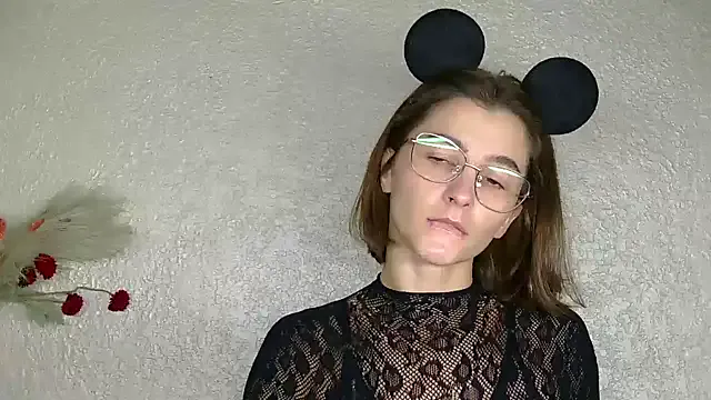 luna_Gharming — striptease