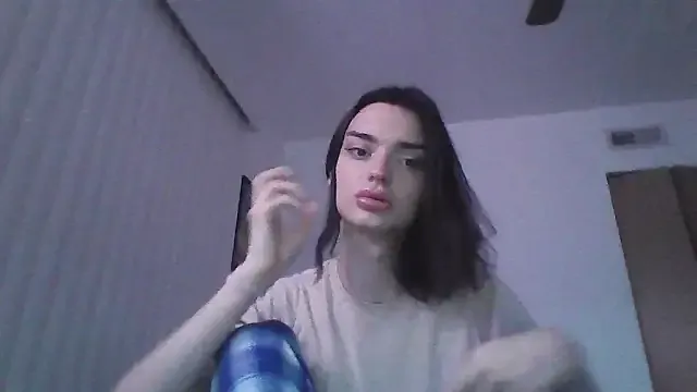 Luna_Samosienko — I'll put the plug inside me  LIVE