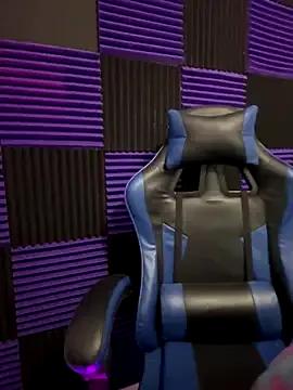 Luna_shinee — Naked + Oil