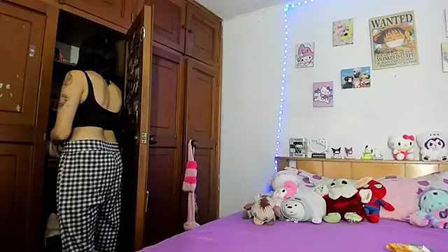 LunaDeCristall — masturbate cum