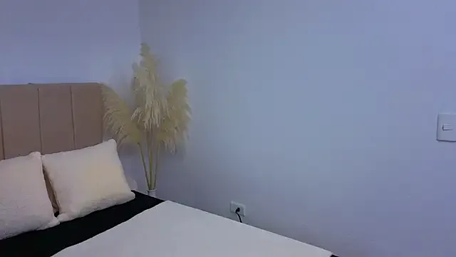 LunaMedusa — LUSH ON PUSSY