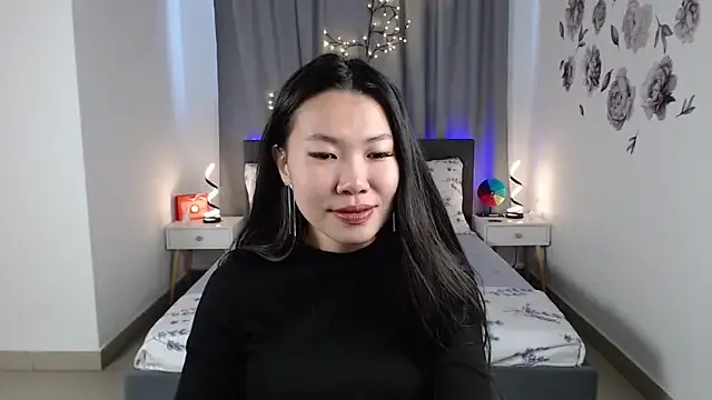 LunaPurrr — housemaid